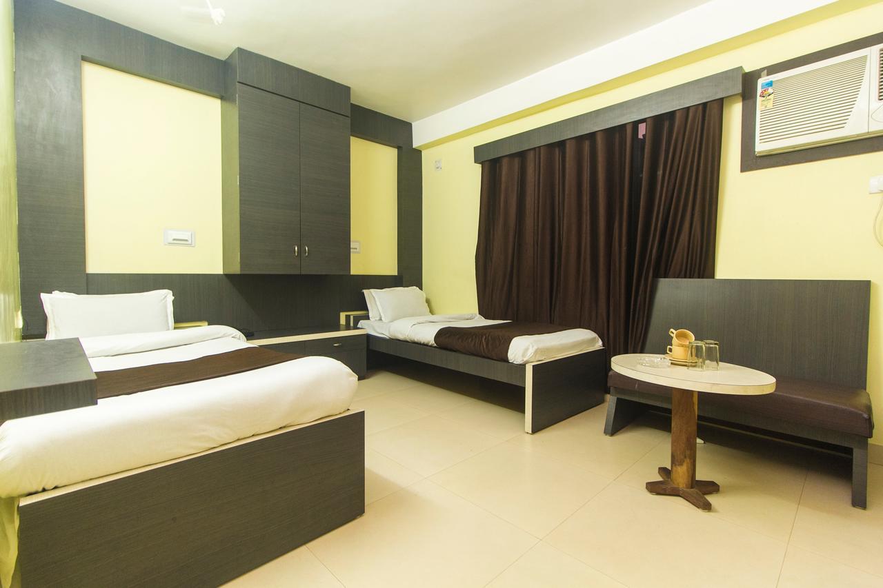 Hotel Jagat Силигури Экстерьер фото